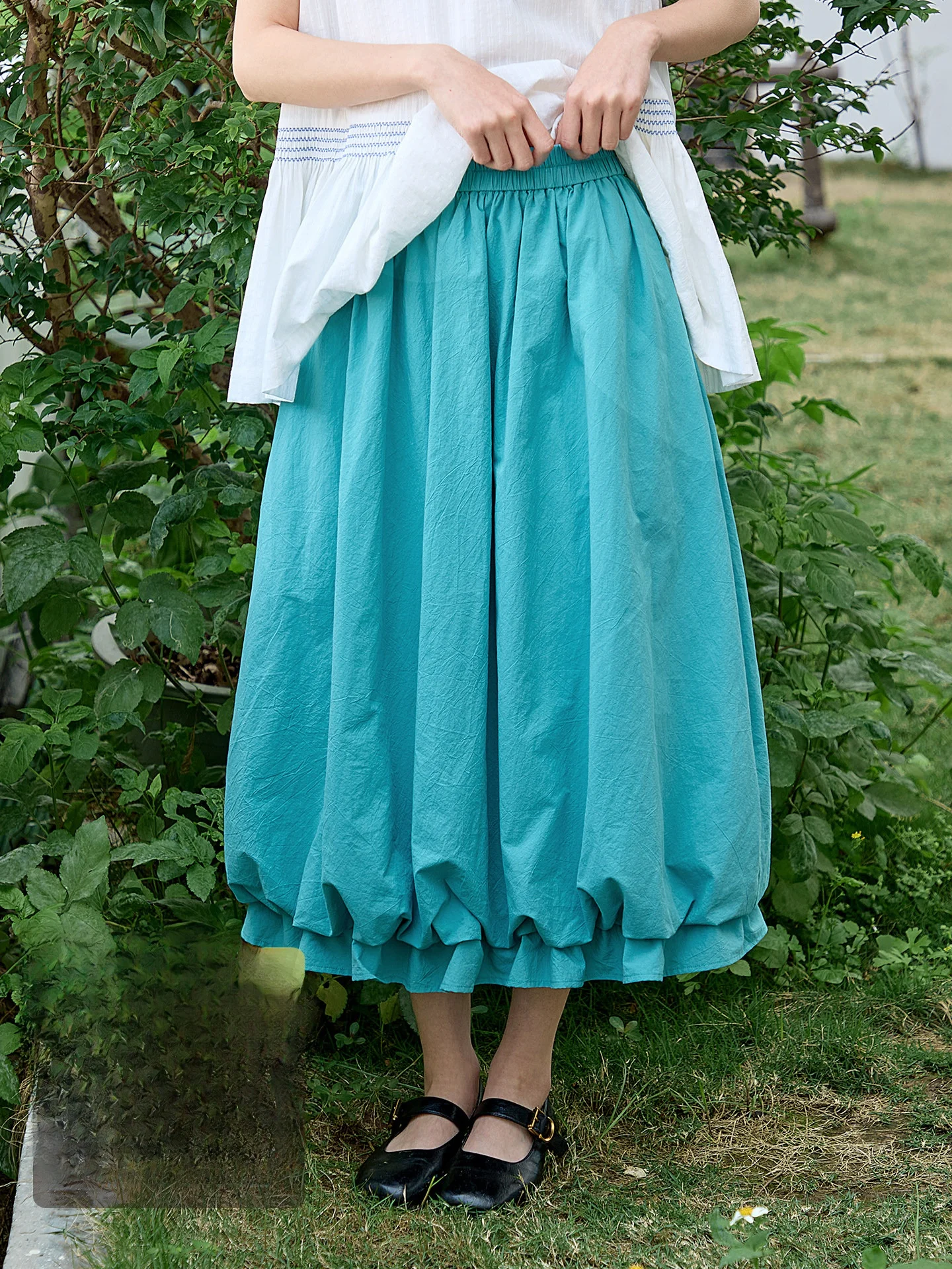 Original Japanese Style Loose Midi Skirt for Women Cotton Floral Bouffant Skirt High Waist Elastic Waist Summer New Arrival
Original Japanese Style Loose Midi Skirt for Women Cotton Floral Bouffant Skirt High Waist Elastic Waist Summer New Arrival