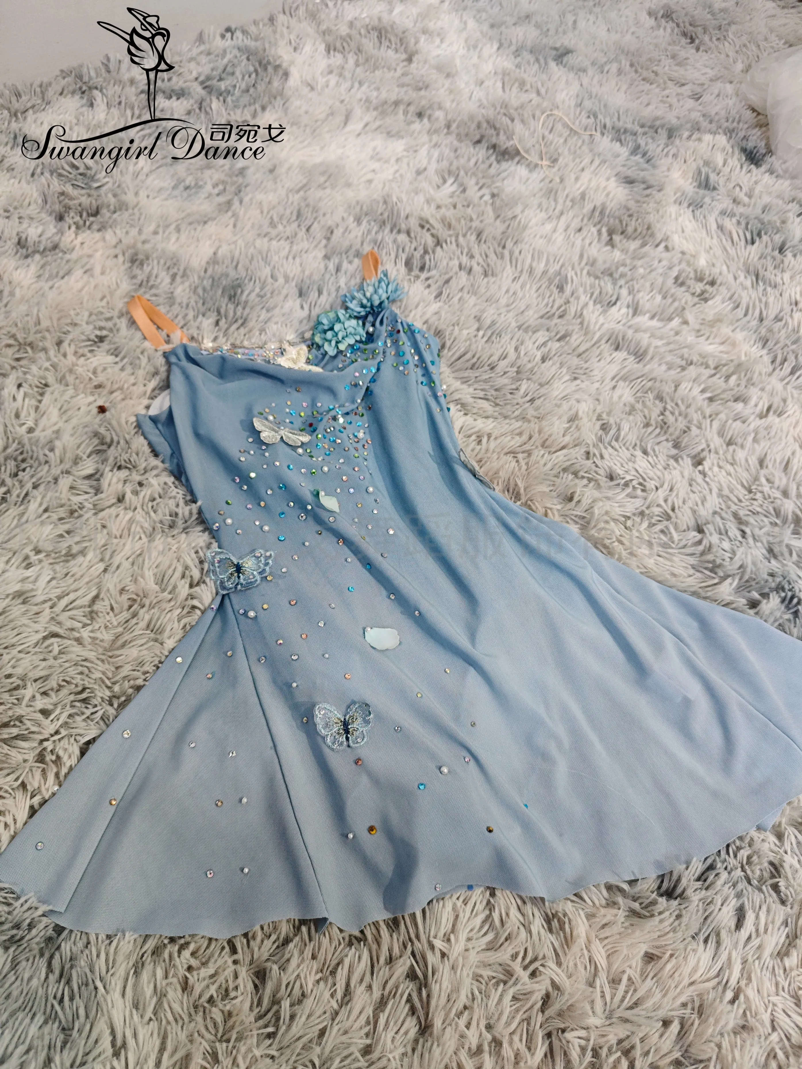 blue colour Spandex & Mesh Bodice dress competition performance costume Lyrical Dance Dress WG2524-D2
blue colour Spandex & Mesh Bodice dress competition performance costume Lyrical Dance Dress WG2524-D2