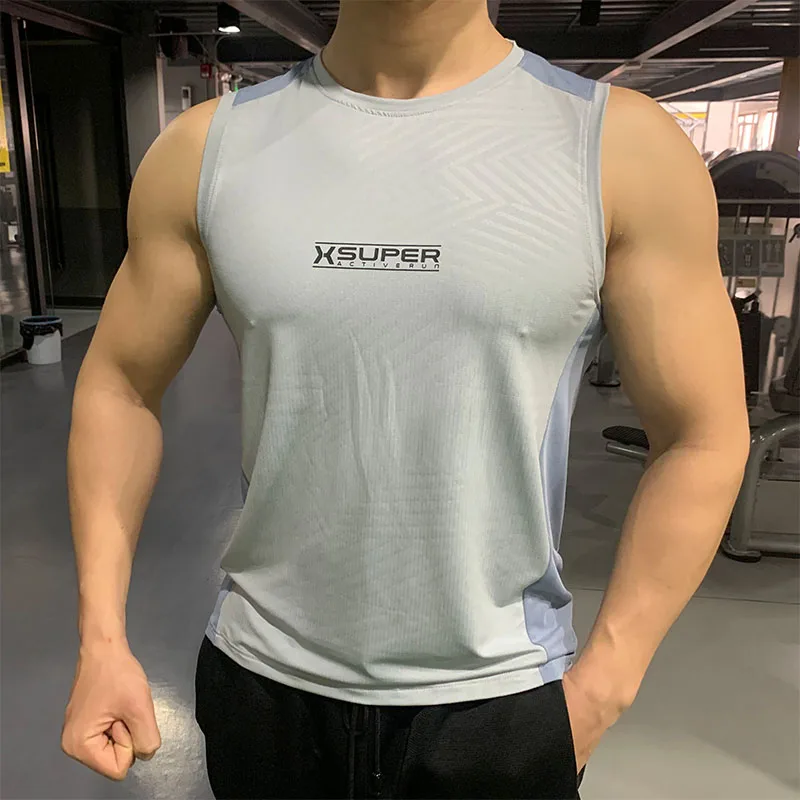 Men Running Vest New Summer Gym Workout Sleeveless Shirt Ice silk Fitness Bodybuilding Tank Tops elastic loose Training Top
Men Running Vest New Summer Gym Workout Sleeveless Shirt Ice silk Fitness Bodybuilding Tank Tops elastic loose Training Top