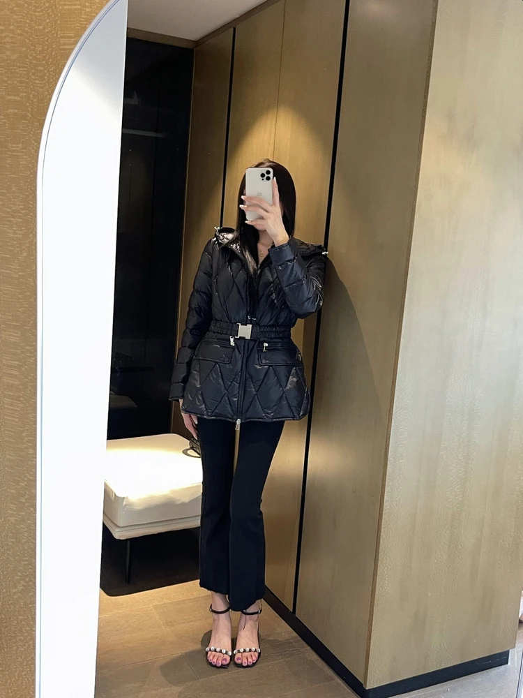 Women's Loose Fit down Jacket White Goose down Quilted Diamond Patterned Waist-Cinching Hooded Puffer Coat Regular Length
Women's Loose Fit down Jacket White Goose down Quilted Diamond Patterned Waist-Cinching Hooded Puffer Coat Regular Length