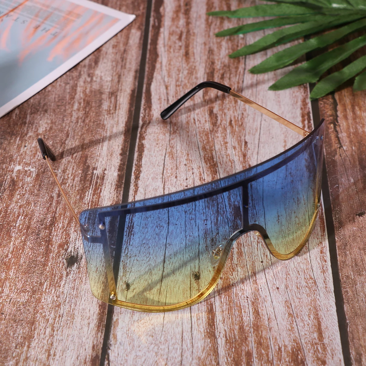 Creative Beach Sunglasses Fashionable Man Glasses Summer Outdoor Sun Shades Durable Lightweight Stylish
Creative Beach Sunglasses Fashionable Man Glasses Summer Outdoor Sun Shades Durable Lightweight Stylish