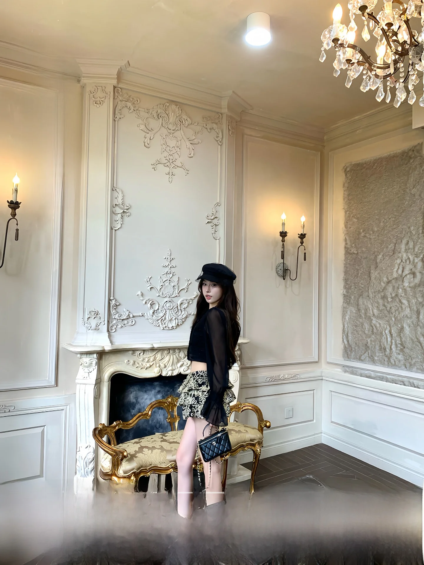 Комплект в стиле барокко: лоскутная блузка с длинным рукавом и кружевной вышивкой, короткая юбка. Женский модный комплект прямого кроя с пуговицами, из полиэстера и шерсти.
Комплект в стиле барокко: лоскутная блузка с длинным рукавом и кружевной вышивкой, короткая юбка. Женский модный комплект прямого кроя с пуговицами, из полиэстера и шерсти.