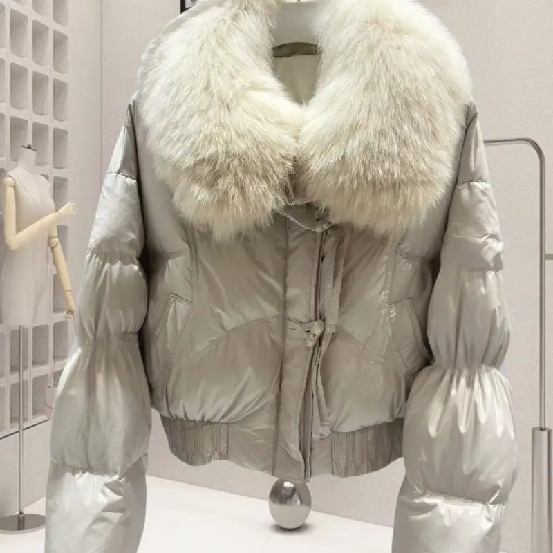 2026 Winter New Women's Down Jacket Fox Fur Collar Slim Fit Short Jacket
2026 Winter New Women's Down Jacket Fox Fur Collar Slim Fit Short Jacket