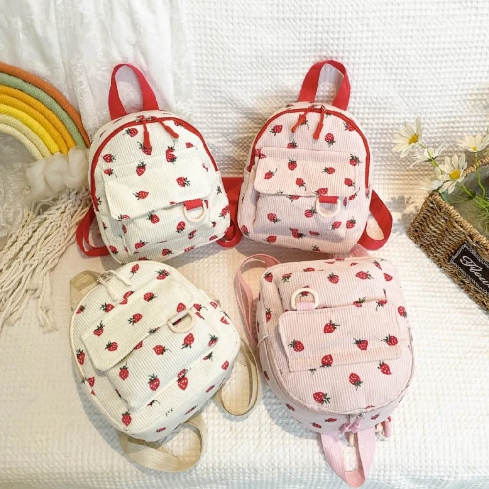 Strawberry Print Casual Square Bag, Lightweight & Durable, Mini Backpack Convertible for Shoulder & Backpack Use
Strawberry Print Casual Square Bag, Lightweight & Durable, Mini Backpack Convertible for Shoulder & Backpack Use