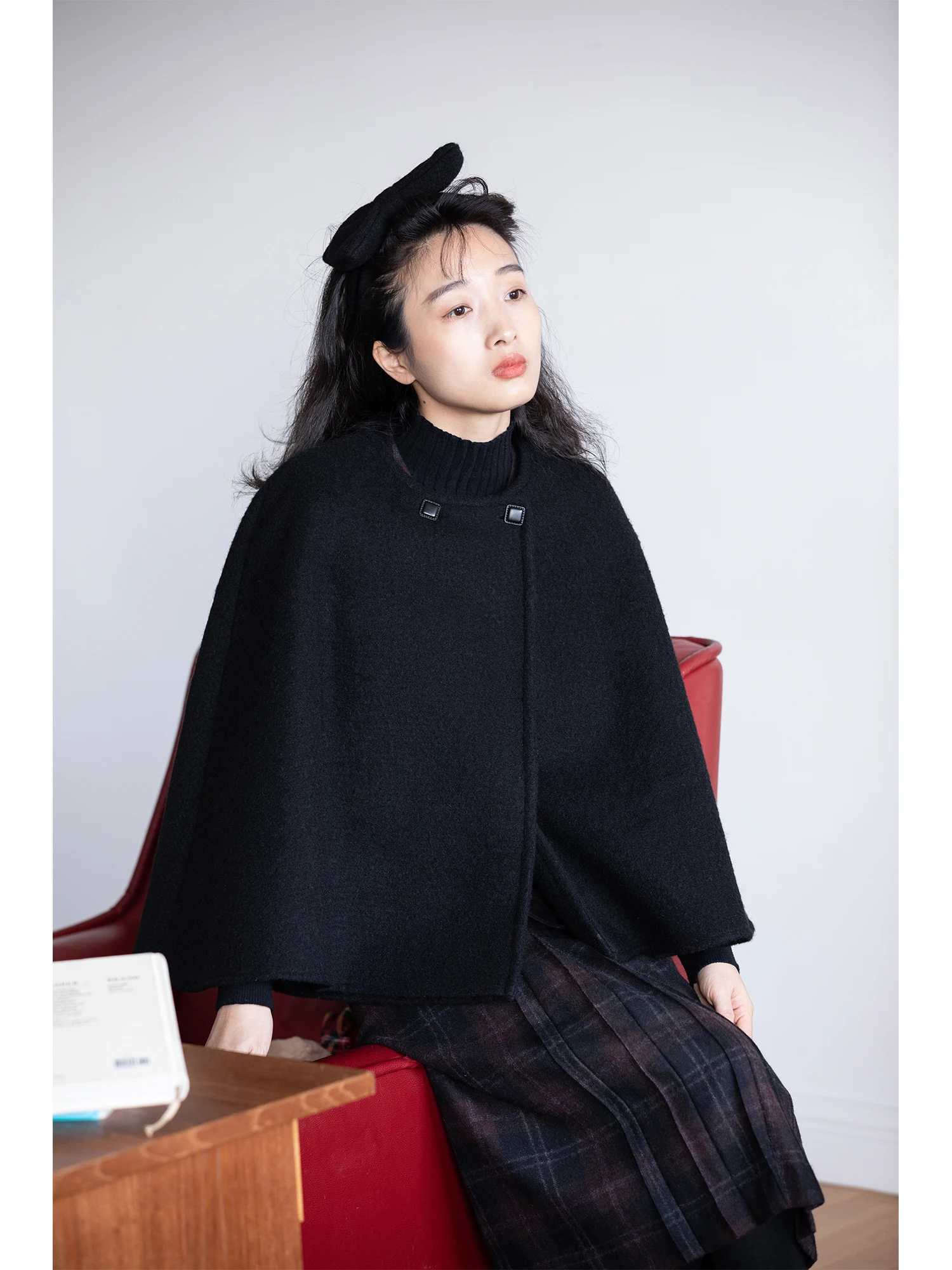 Ele Hepburn Sle Wool Blend Шерстяной плащ Пальто от Ding Dong Ma ort Верхняя одежда Полиэфирное волокно круглый Ne Long Sve
Ele Hepburn Sle Wool Blend Шерстяной плащ Пальто от Ding Dong Ma ort Верхняя одежда Полиэфирное волокно круглый Ne Long Sve