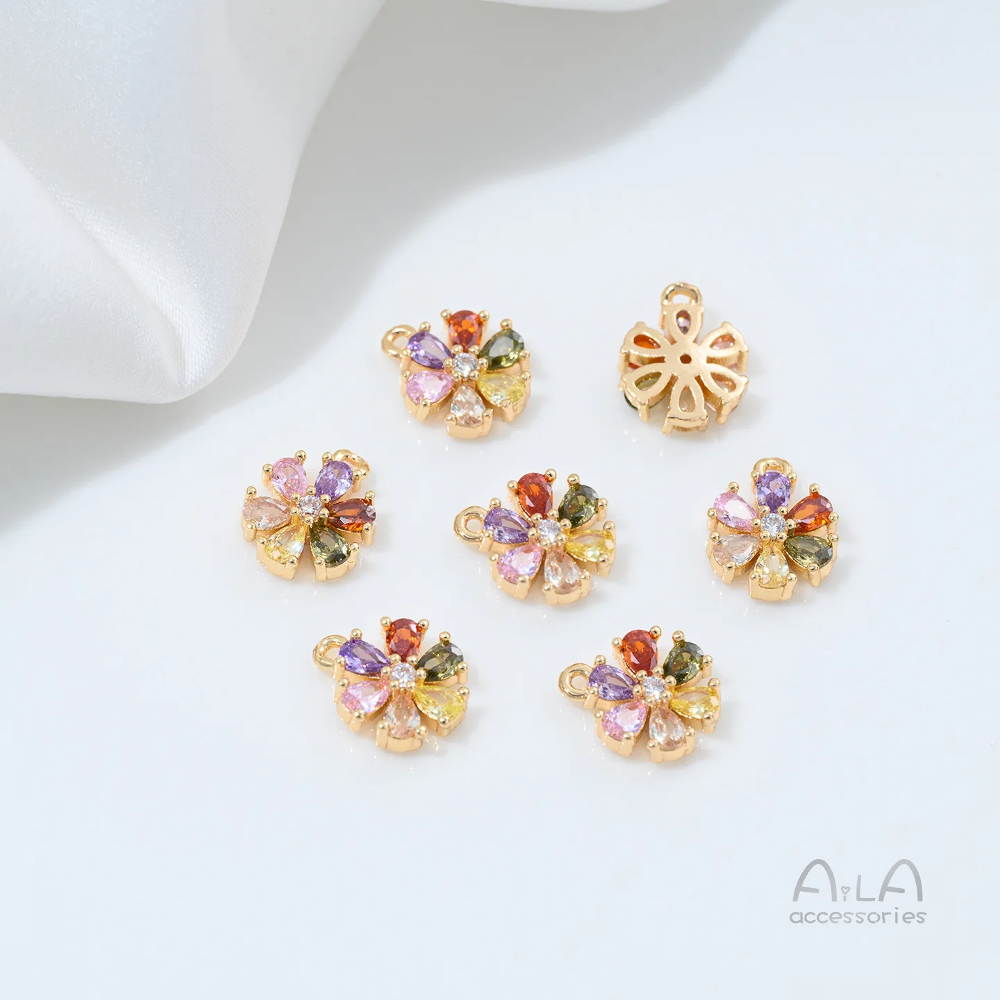 14K Gold Plated Colorful Zircon Six-Petal Flower Pendants, DIY Charms for Bracelet Earrings Jewelry
14K Gold Plated Colorful Zircon Six-Petal Flower Pendants, DIY Charms for Bracelet Earrings Jewelry