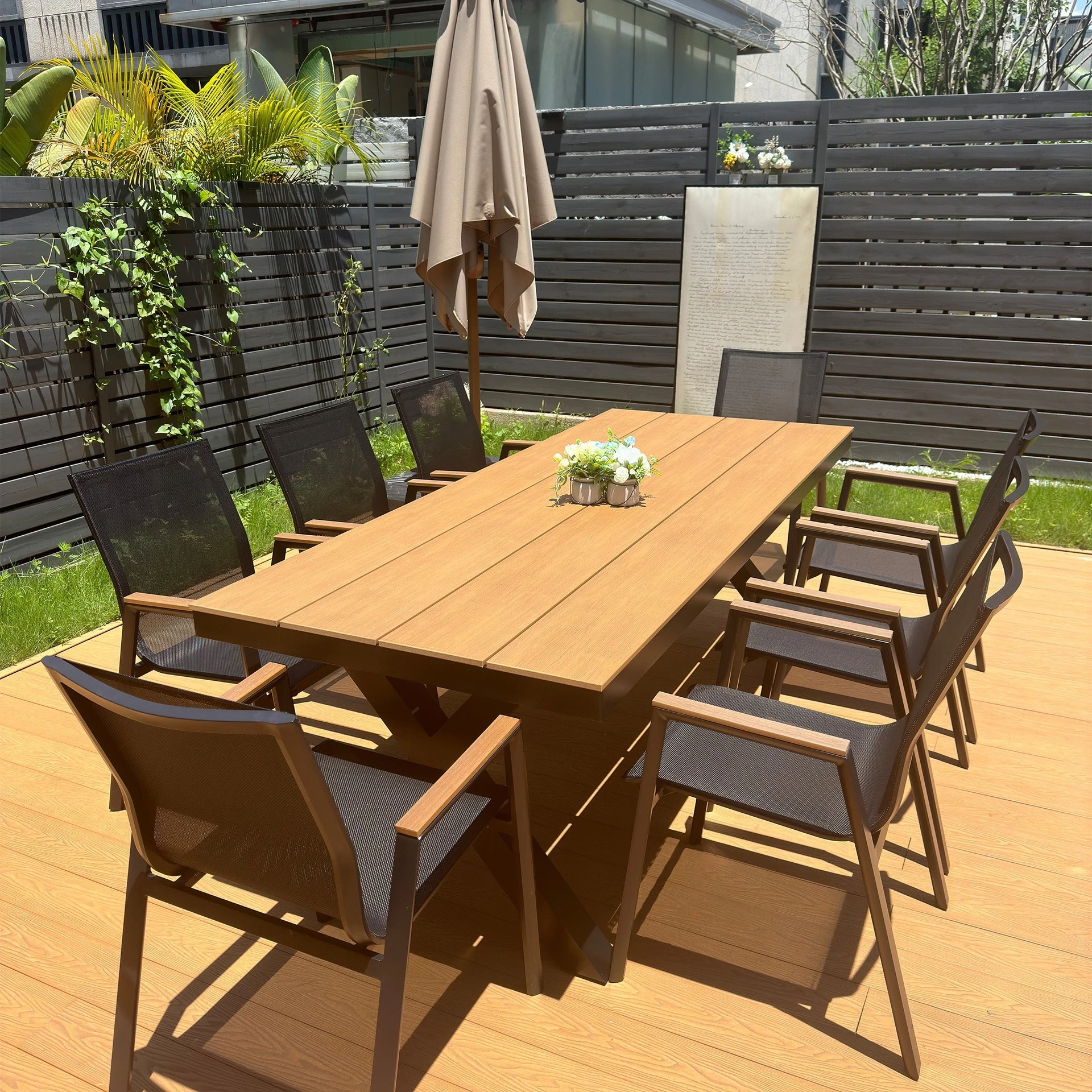 Nordic outdoor tables and chairs courtyard open-air balcony tea table outdoor leisure plastic wood telescopic table aluminum all
Nordic outdoor tables and chairs courtyard open-air balcony tea table outdoor leisure plastic wood telescopic table aluminum all