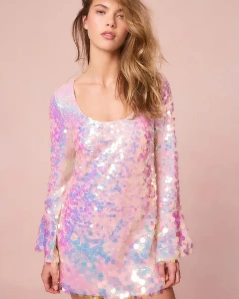 2025 Full Flare Sleeves Valentine's Day Date Dress Women Maxi Dress Eye Catching Sparkle Sequined Pink Short Dresses
2025 Full Flare Sleeves Valentine's Day Date Dress Women Maxi Dress Eye Catching Sparkle Sequined Pink Short Dresses