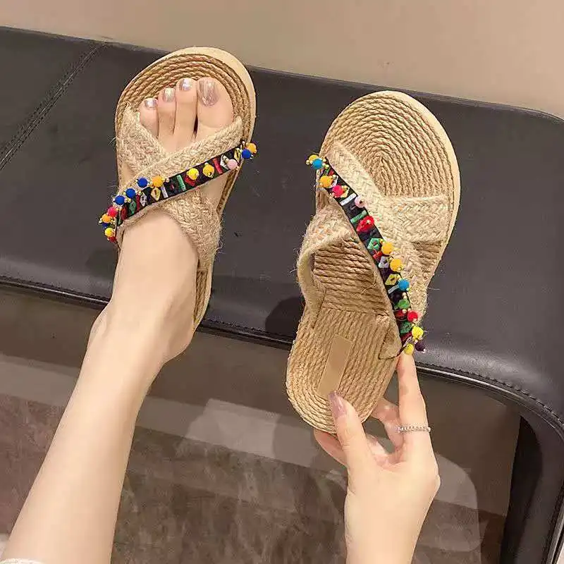 2026 Fashionable hand-woven ethnic style summer sandals women suitable shopping leisure activities Lightweight durable cool
2026 Fashionable hand-woven ethnic style summer sandals women suitable shopping leisure activities Lightweight durable cool