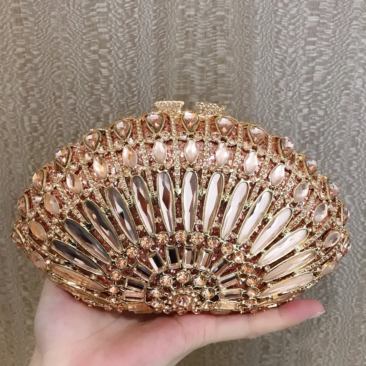 Glass Rhinestone Evening Bags Clutches Wedding Purses Champagne/Gold Crystal Handbags For Girl Lady DiamonFormal Purse 
Glass Rhinestone Evening Bags Clutches Wedding Purses Champagne/Gold Crystal Handbags For Girl Lady DiamonFormal Purse