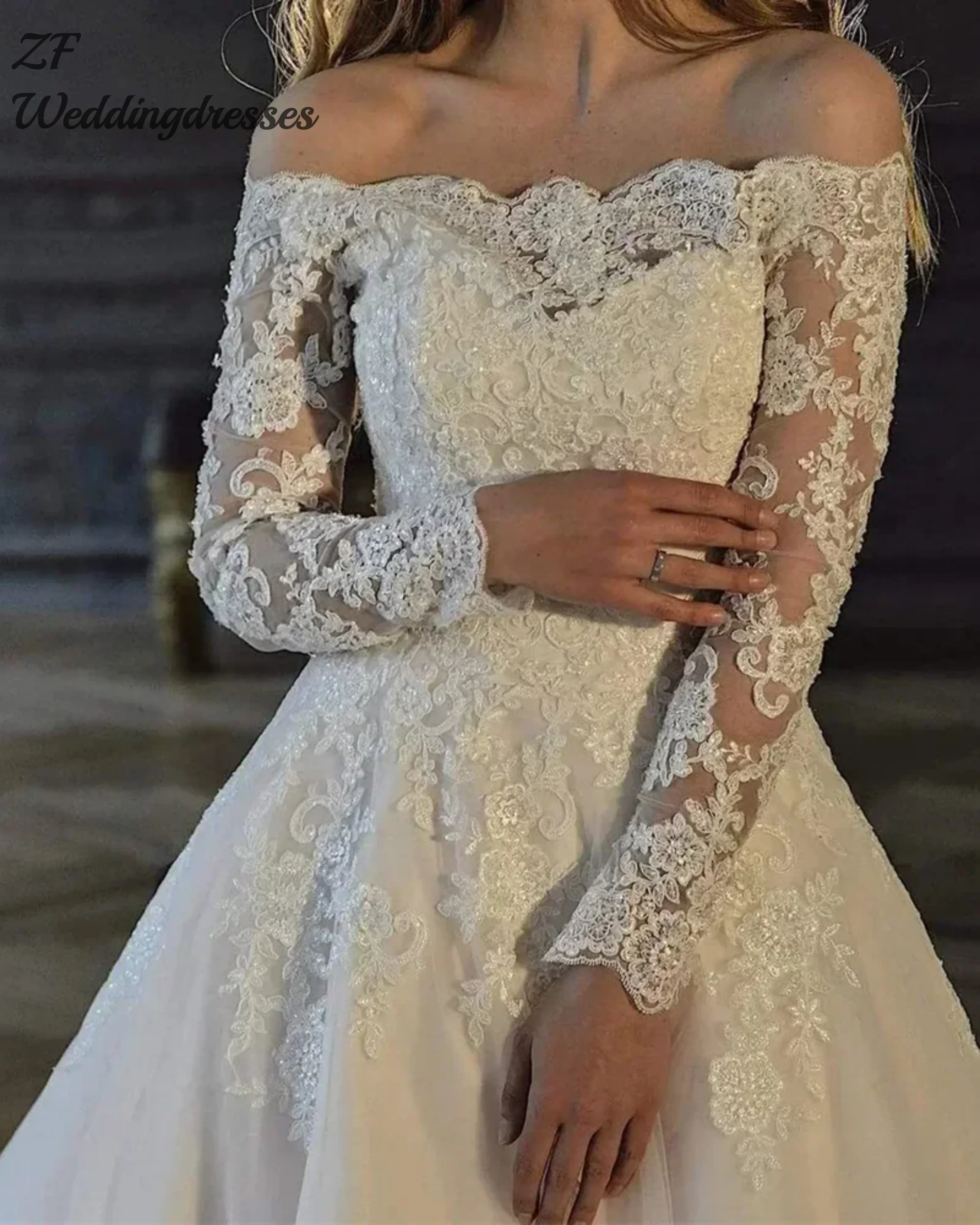 Customized Luxury Off Shoulder Wedding Dresses Long Sleeves Appliques Button Back Princess A-line Bridal Gown Vestido de novia
Customized Luxury Off Shoulder Wedding Dresses Long Sleeves Appliques Button Back Princess A-line Bridal Gown Vestido de novia