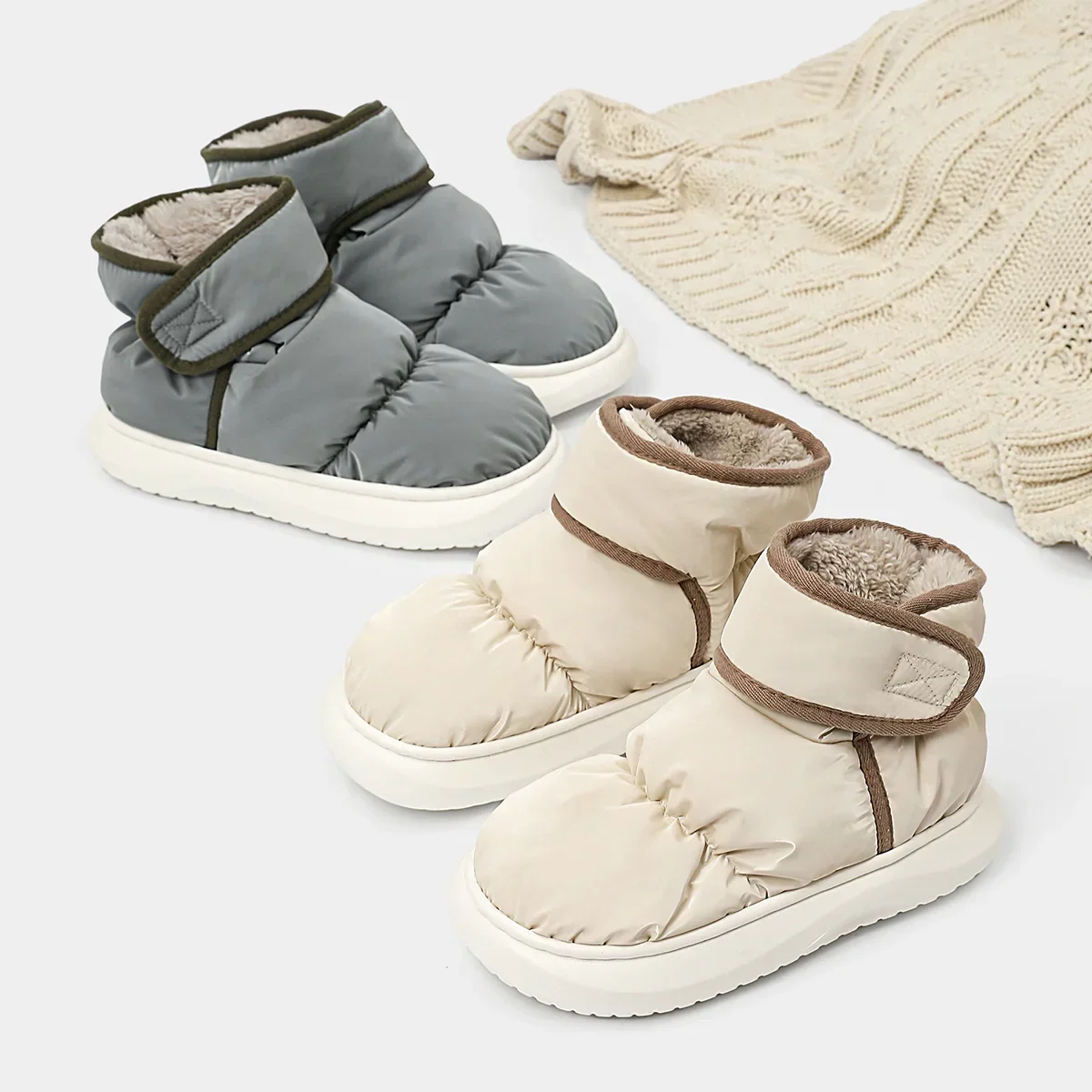 2023 Women Winter Boots Slippers Thickening Plush Warm Snow Boot Couple Thick Heels Cotton Shoes Plus Size Platform Slides Botas
2023 Women Winter Boots Slippers Thickening Plush Warm Snow Boot Couple Thick Heels Cotton Shoes Plus Size Platform Slides Botas