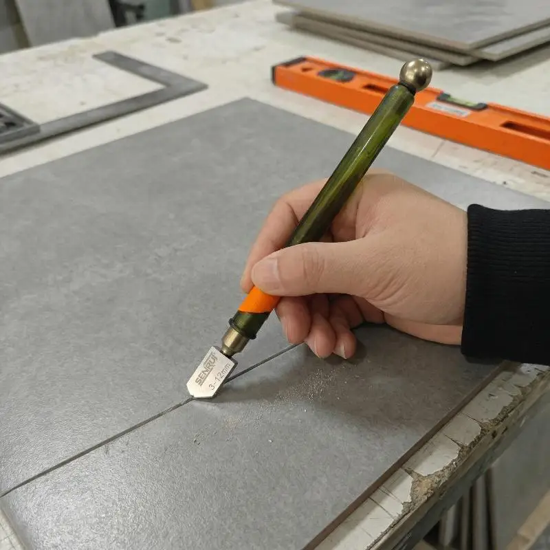 1 Set Portable Glass Cutter Professional Glass Tile Cutter Hard Alloy Cutting Head Window Craft Glass Knife Hand Tool
1 Set Portable Glass Cutter Professional Glass Tile Cutter Hard Alloy Cutting Head Window Craft Glass Knife Hand Tool