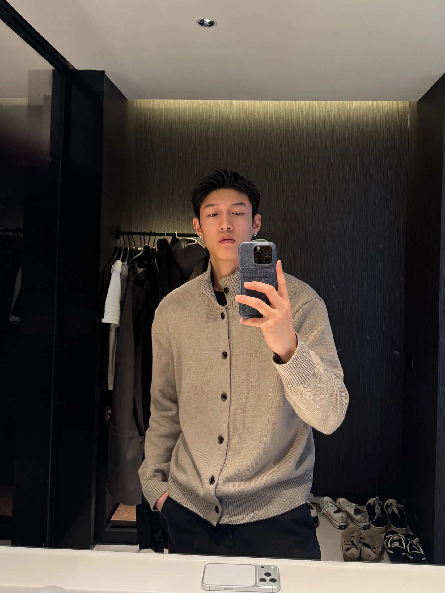 American Sle Hard Man Open Cardigan Thi Needle High ams Pure Color German Button Knitted irt Long Sve Men's Top
American Sle Hard Man Open Cardigan Thi Needle High ams Pure Color German Button Knitted irt Long Sve Men's Top