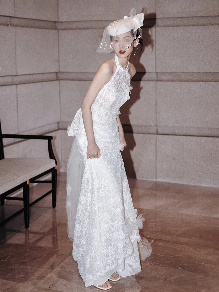 Bridal Gown Lace Backless Neck Hanging Style mid Waist Fish Tail Simple Style Wedding Dress for Young Women 18-25 Years Old
Bridal Gown Lace Backless Neck Hanging Style mid Waist Fish Tail Simple Style Wedding Dress for Young Women 18-25 Years Old