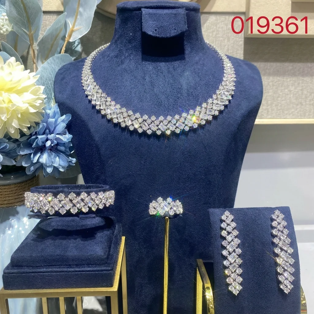 Bride Talk Luxury 4PCS Baguette CZ Zirconia Geometric Bridal Jewelry Set Dubai African Wedding Banquet Party Accessories
Bride Talk Luxury 4PCS Baguette CZ Zirconia Geometric Bridal Jewelry Set Dubai African Wedding Banquet Party Accessories