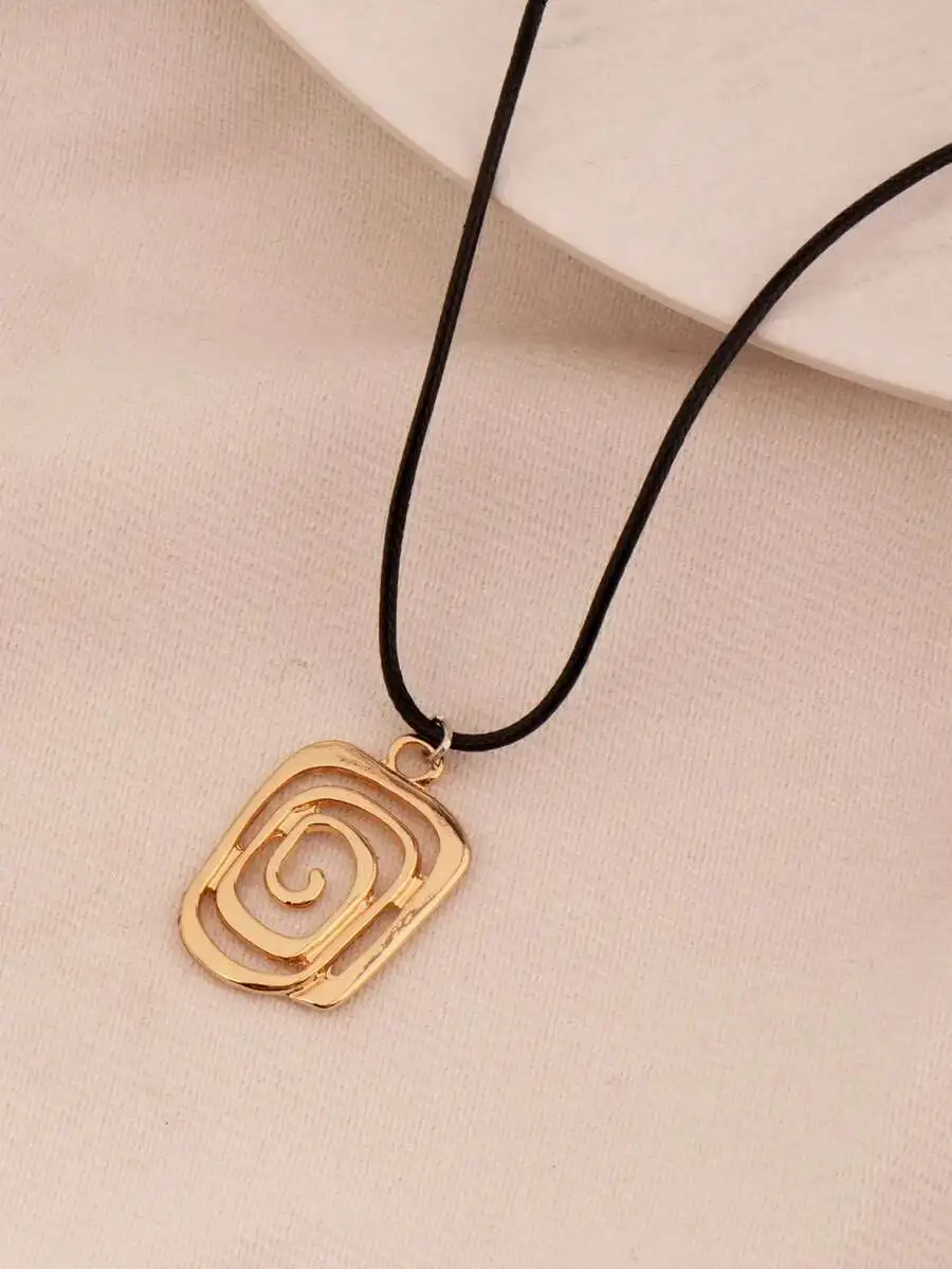 Bohemian Spiral Pendant Necklace For Women Minimalist Clavicle Chain Fashion Jewelry
Bohemian Spiral Pendant Necklace For Women Minimalist Clavicle Chain Fashion Jewelry