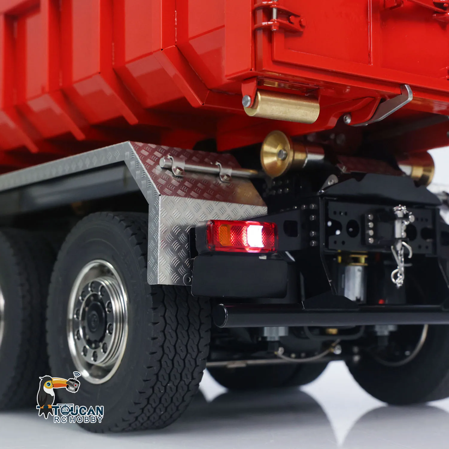 Toy 1/14 8x8 RC Hydraulic Full-dump Truck Roll On Off TOUCAN Finished Dumper Car Tipper Model 3-speed Gearbox Gifts for Boys
Toy 1/14 8x8 RC Hydraulic Full-dump Truck Roll On Off TOUCAN Finished Dumper Car Tipper Model 3-speed Gearbox Gifts for Boys