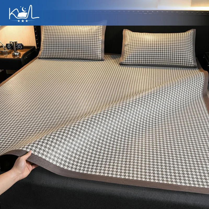Houndstooth Pattern Ice Silk Summer Mat, Reversible Cooling Bed Mattress, Anti-Sweat Breathable Fits Single Twin Full Double
Houndstooth Pattern Ice Silk Summer Mat, Reversible Cooling Bed Mattress, Anti-Sweat Breathable Fits Single Twin Full Double