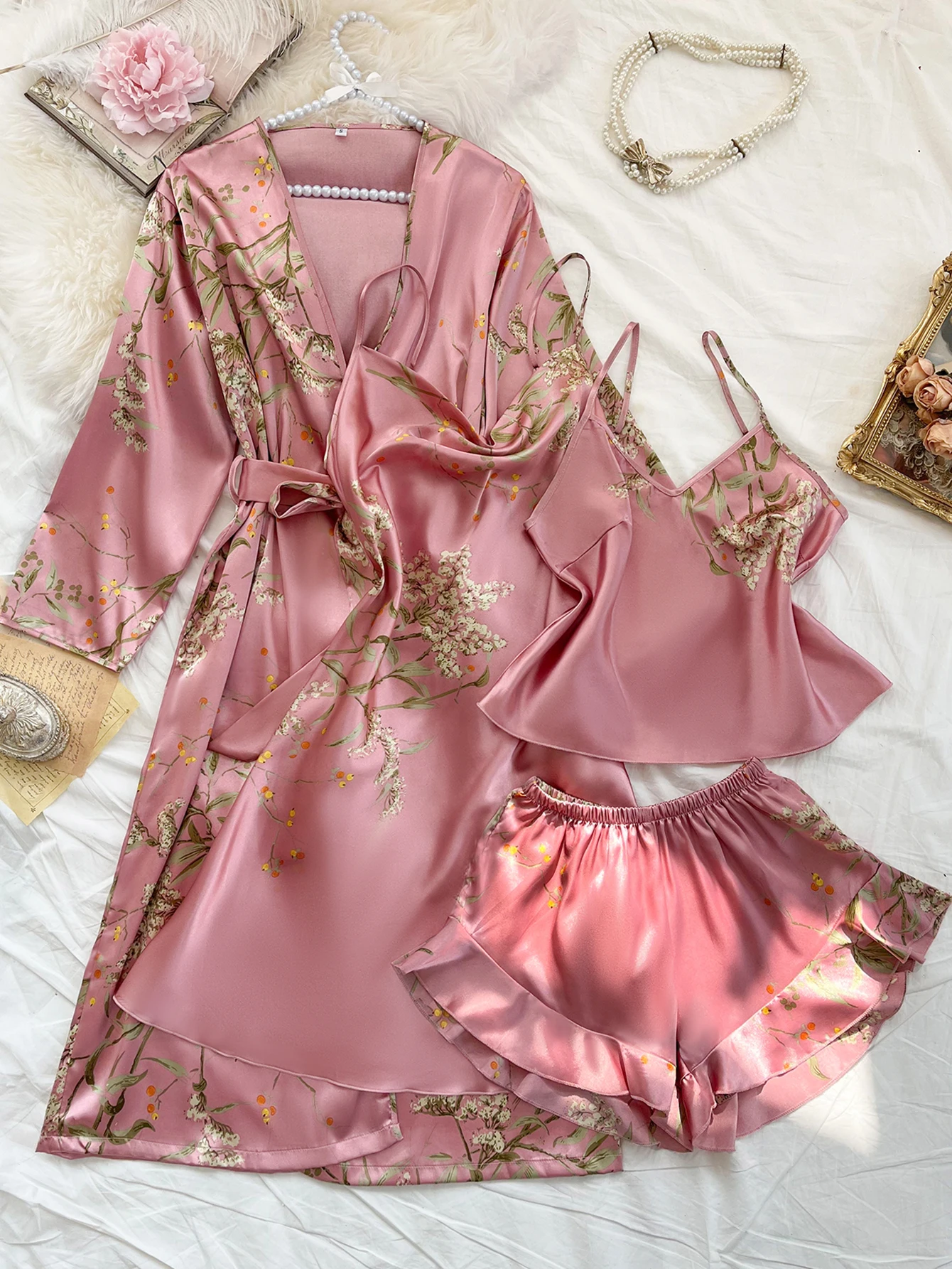 Summer irregular cherry print comfortable bathrobe and halter shorts sexy women's pajama four-piece set
Summer irregular cherry print comfortable bathrobe and halter shorts sexy women's pajama four-piece set