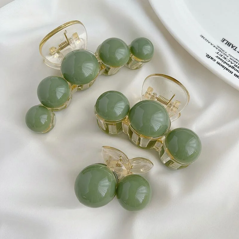 2023 New Vintage Green Pearl Hair Claws Barrettes Korean Large Hairgrip Hairpin Curly Hair Crabs Women Hair Accessories Headwear
2023 New Vintage Green Pearl Hair Claws Barrettes Korean Large Hairgrip Hairpin Curly Hair Crabs Women Hair Accessories Headwear