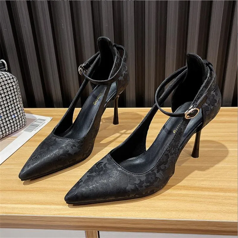 Ladies Shoes 2025 High Quality Buckle Strap Women's High Heels Fashion Shallow Office and Career Sexy Pointed Toe Heels Women
Ladies Shoes 2025 High Quality Buckle Strap Women's High Heels Fashion Shallow Office and Career Sexy Pointed Toe Heels Women