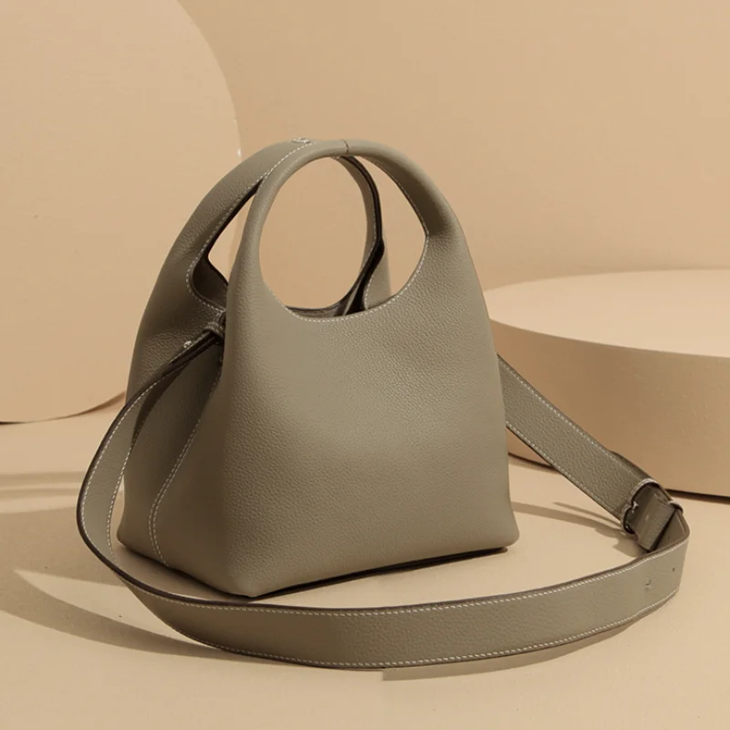 Ladies Handbag One Shoulder Crossbody Bags Soft Natural Cowhide Genuine Leather Office Messenger Bucket Bag Women's Tote Bag
Ladies Handbag One Shoulder Crossbody Bags Soft Natural Cowhide Genuine Leather Office Messenger Bucket Bag Women's Tote Bag