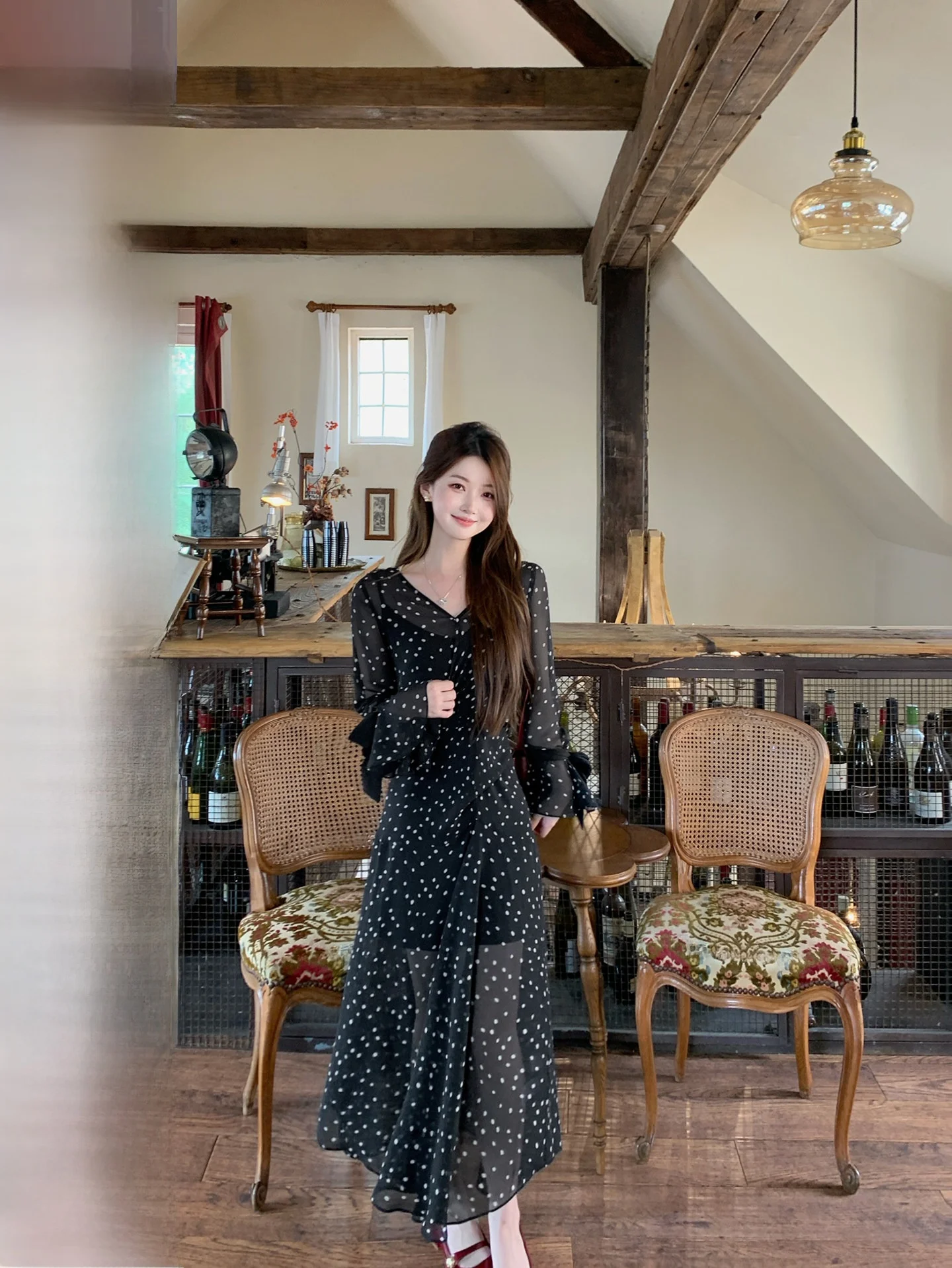 Французская юбка-миди с расклешенным низом и V-образным вырезом, облегающая, из тонкого полиэстера, с принтом, для повседневной носки
Французская юбка-миди с расклешенным низом и V-образным вырезом, облегающая, из тонкого полиэстера, с принтом, для повседневной носки