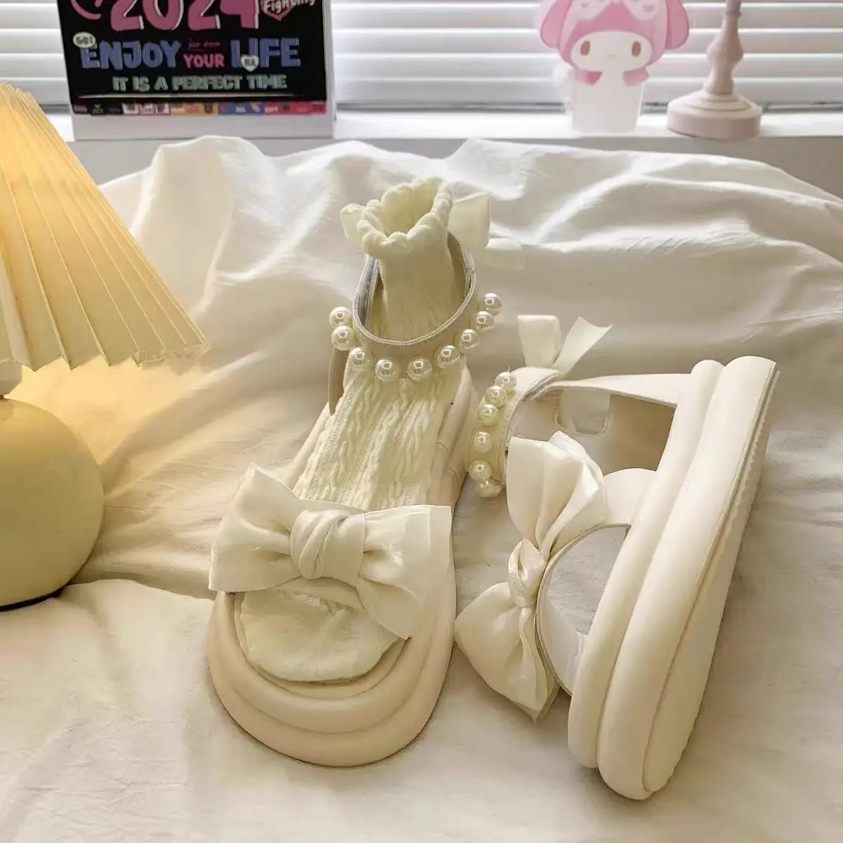 Детские модные римские сандалии Pearl Princess 2026 с мягкой подошвой для девочек
Детские модные римские сандалии Pearl Princess 2026 с мягкой подошвой для девочек
