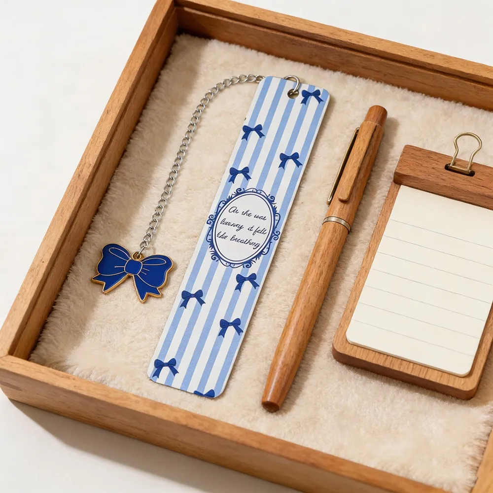 Милая синяя закладка-бант из металла, забавная закладка для женщин, студентов, школьных принадлежностей, учителей, офисных товаров, для любителей книг, книжные шармы
Милая синяя закладка-бант из металла, забавная закладка для женщин, студентов, школьных принадлежностей, учителей, офисных товаров, для любителей книг, книжные шармы