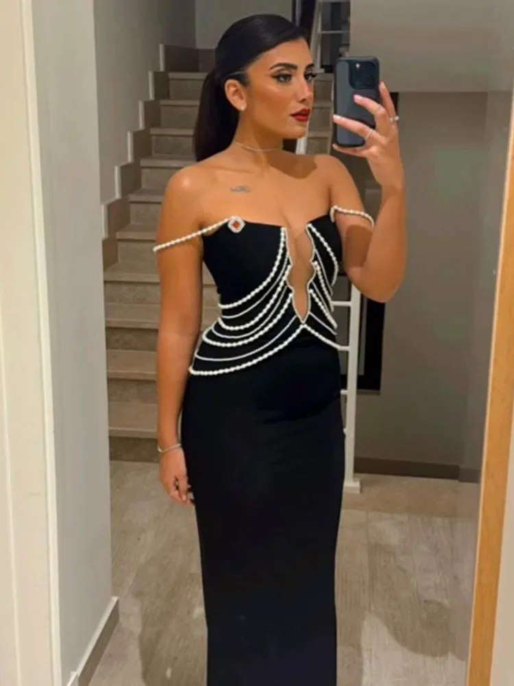 2024 Women Sexy Strapless Backless Pearl Button Diamonds Black Maxi Long Bodycon Bandage Dress Elegant Evening Club Party Dress
2024 Women Sexy Strapless Backless Pearl Button Diamonds Black Maxi Long Bodycon Bandage Dress Elegant Evening Club Party Dress