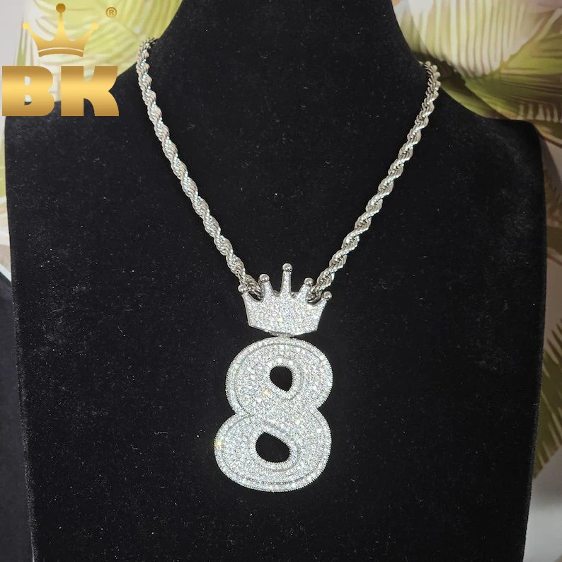 TBTK Luxury Crown Bail Custom Bold Letters Numbers Name Pendant Necklace Micro Paved Out 5A Cubic Zirconia Chain Hiphop Jewelry
TBTK Luxury Crown Bail Custom Bold Letters Numbers Name Pendant Necklace Micro Paved Out 5A Cubic Zirconia Chain Hiphop Jewelry