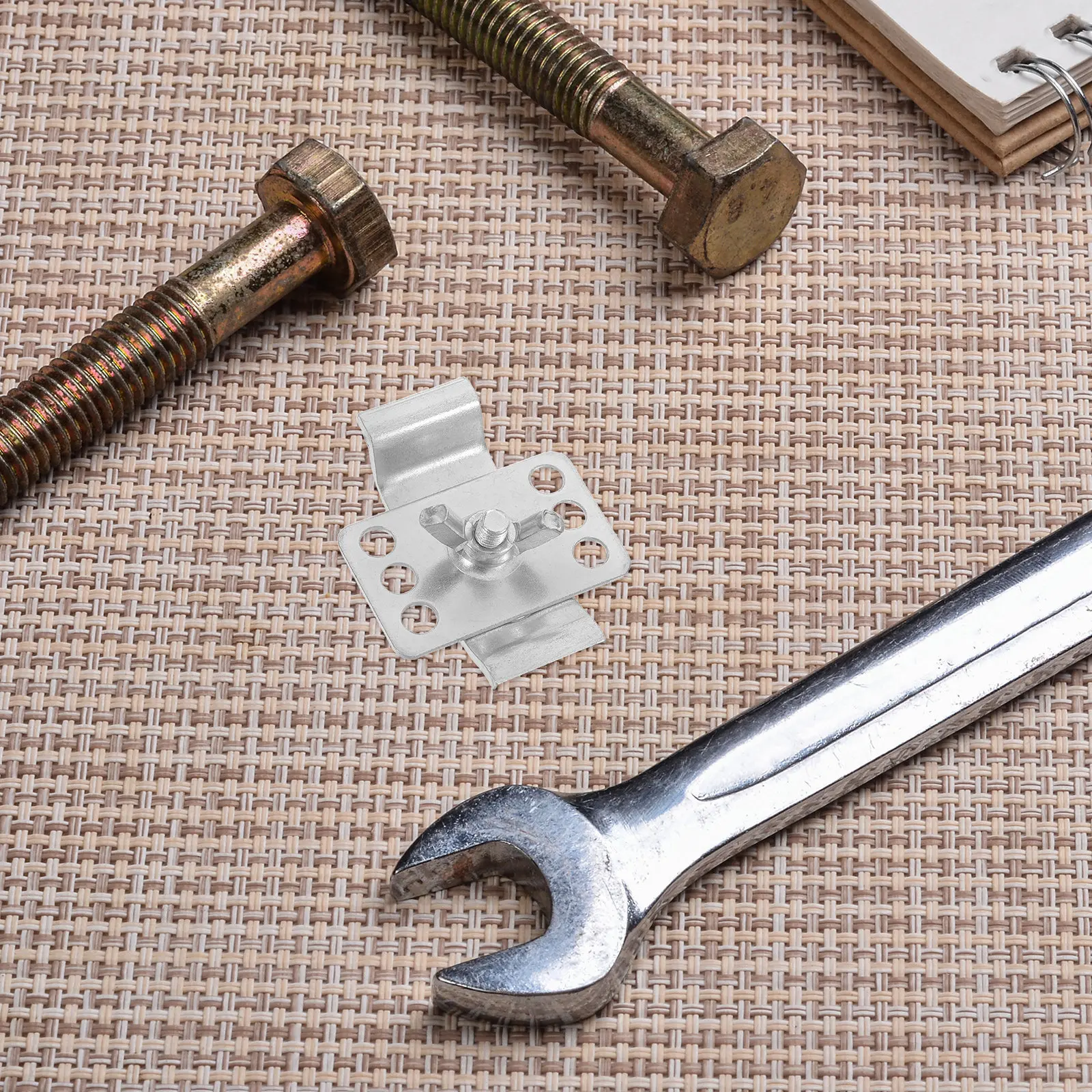 6Pcs Sink Mounting Brackets Undermount Support Clips for Heavy Duty Kitchen Bathroom Wash Basin Installation Sink Mounting Clips
6Pcs Sink Mounting Brackets Undermount Support Clips for Heavy Duty Kitchen Bathroom Wash Basin Installation Sink Mounting Clips