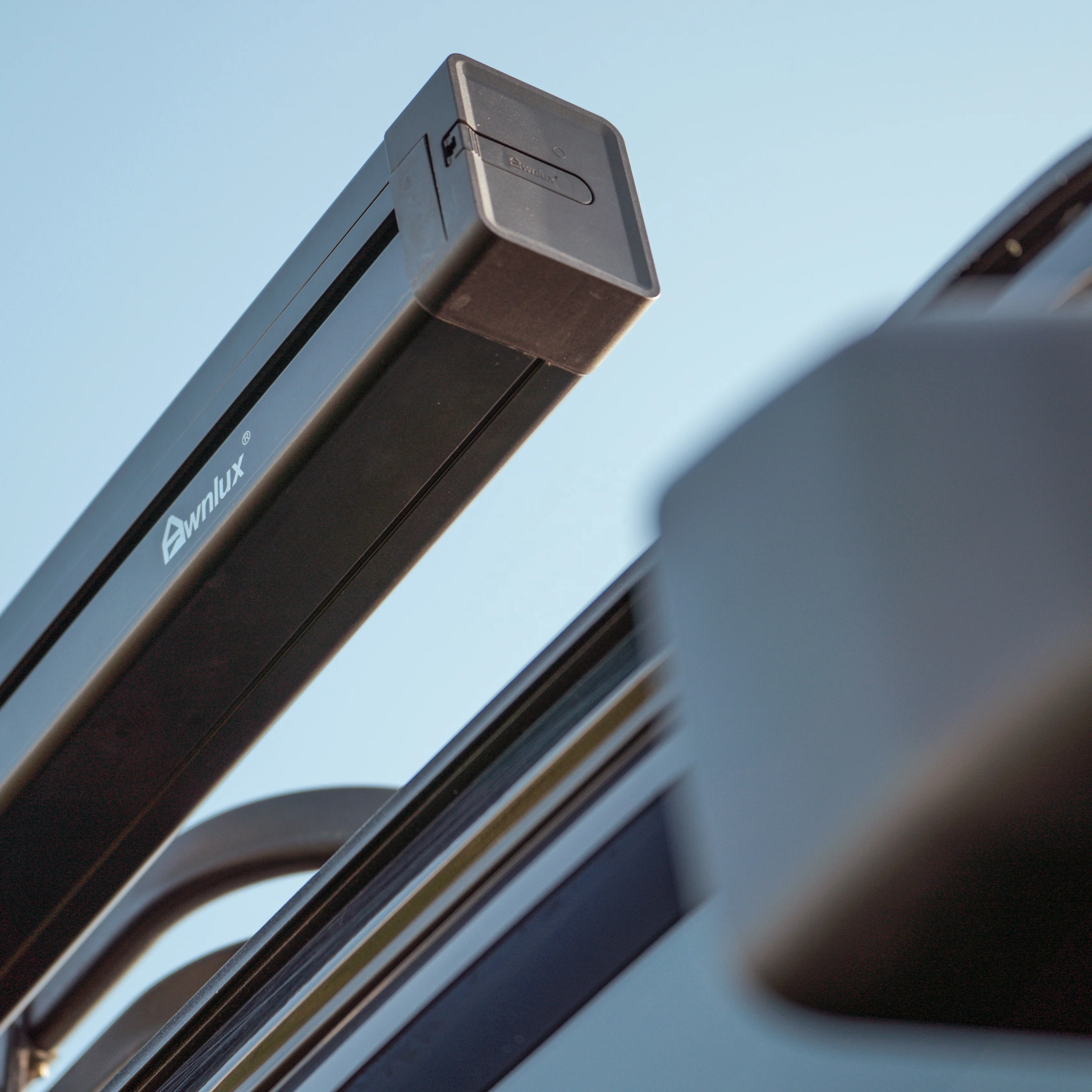 2.5x2M Car Awning,Aluminum Alloy Frame Waterproof Material,4x4 SUV Hard Shell Roof Tent Car Side Tent Suitable for Camping
2.5x2M Car Awning,Aluminum Alloy Frame Waterproof Material,4x4 SUV Hard Shell Roof Tent Car Side Tent Suitable for Camping