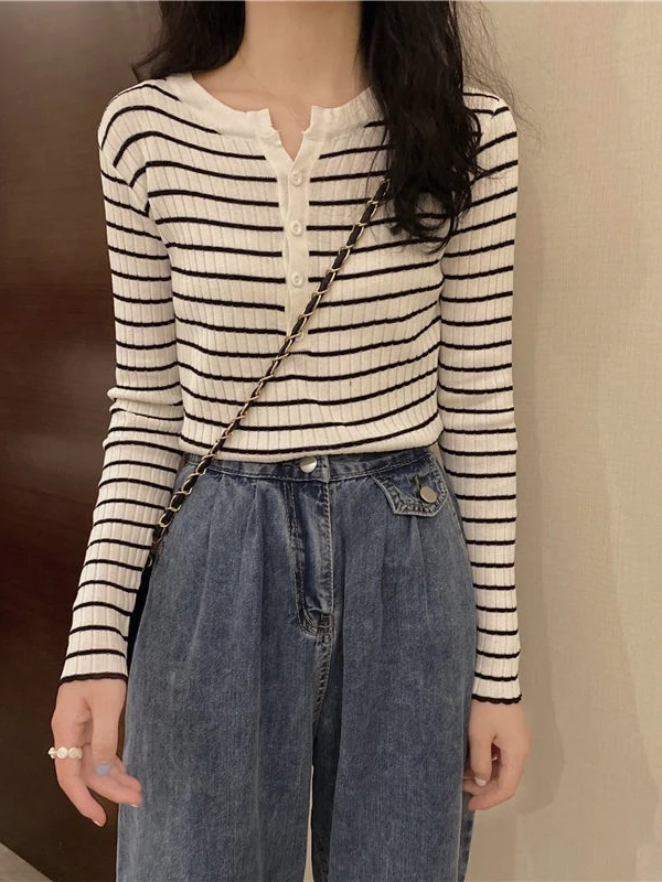 Женская трикотажная рубашка Slim Fit с длинным рукавом, тонкий базовый топ в полоску для весны и осени, модный базовый стиль, эксклюзивно онлайн
Женская трикотажная рубашка Slim Fit с длинным рукавом, тонкий базовый топ в полоску для весны и осени, модный базовый стиль, эксклюзивно онлайн