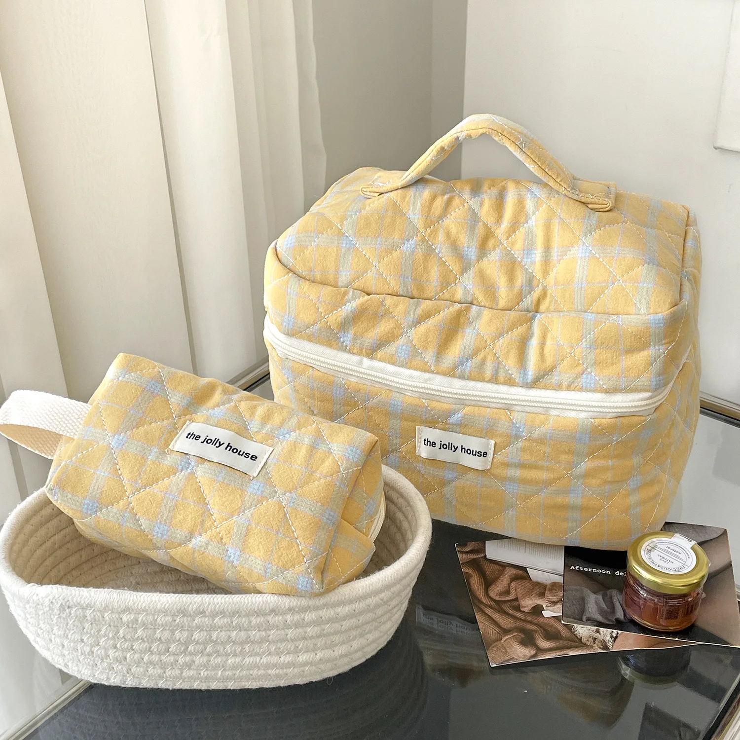 Women's Nice Cosmetic Plaid Makeup Bag Fashion Travel Vintage Storage Bag Large Capacity Toiletry Bag Carteras De Maquillaje
Women's Nice Cosmetic Plaid Makeup Bag Fashion Travel Vintage Storage Bag Large Capacity Toiletry Bag Carteras De Maquillaje