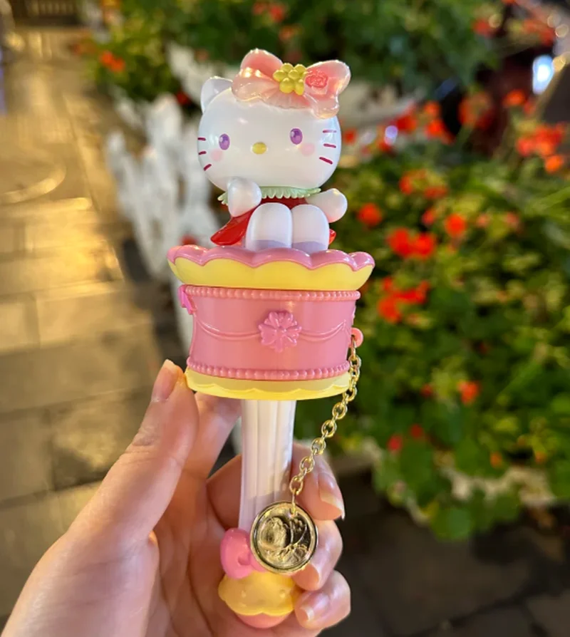 Аутентичная двойная алмазная прялка, крутая игрушка для всей семьи Kuromi My Melody Kitty Lucky Spin, волшебная палочка, слепая коробка, игрушка в подарок
Аутентичная двойная алмазная прялка, крутая игрушка для всей семьи Kuromi My Melody Kitty Lucky Spin, волшебная палочка, слепая коробка, игрушка в подарок