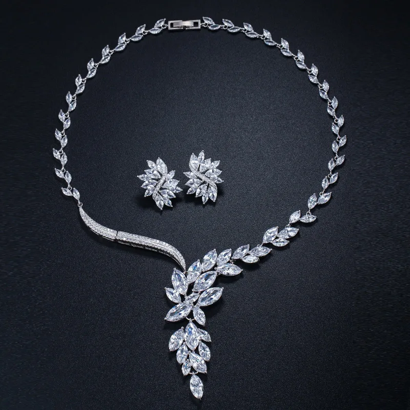 Full Cubic Zirconia Luxury Jewelry Set for Women Bridal Wedding Party Necklace Earrings Sets Rhinestone Choker Fashion Jewellery
Full Cubic Zirconia Luxury Jewelry Set for Women Bridal Wedding Party Necklace Earrings Sets Rhinestone Choker Fashion Jewellery