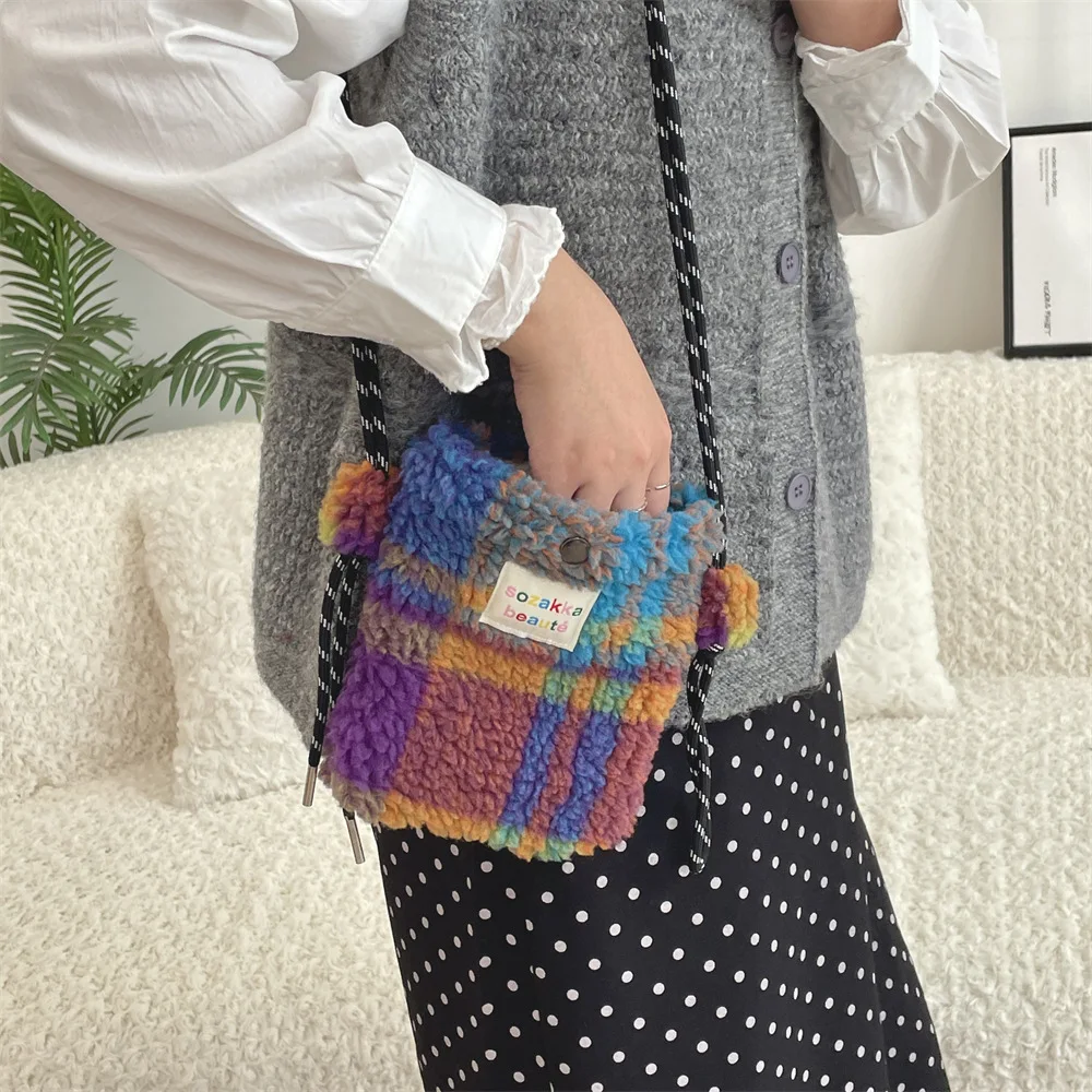 Милая пушистая женская сумка через плечо, кошелек через плечо в радужную горошек, мини-сумка для девочек, эстетичный кошелек Kawaii в подарок
Милая пушистая женская сумка через плечо, кошелек через плечо в радужную горошек, мини-сумка для девочек, эстетичный кошелек Kawaii в подарок