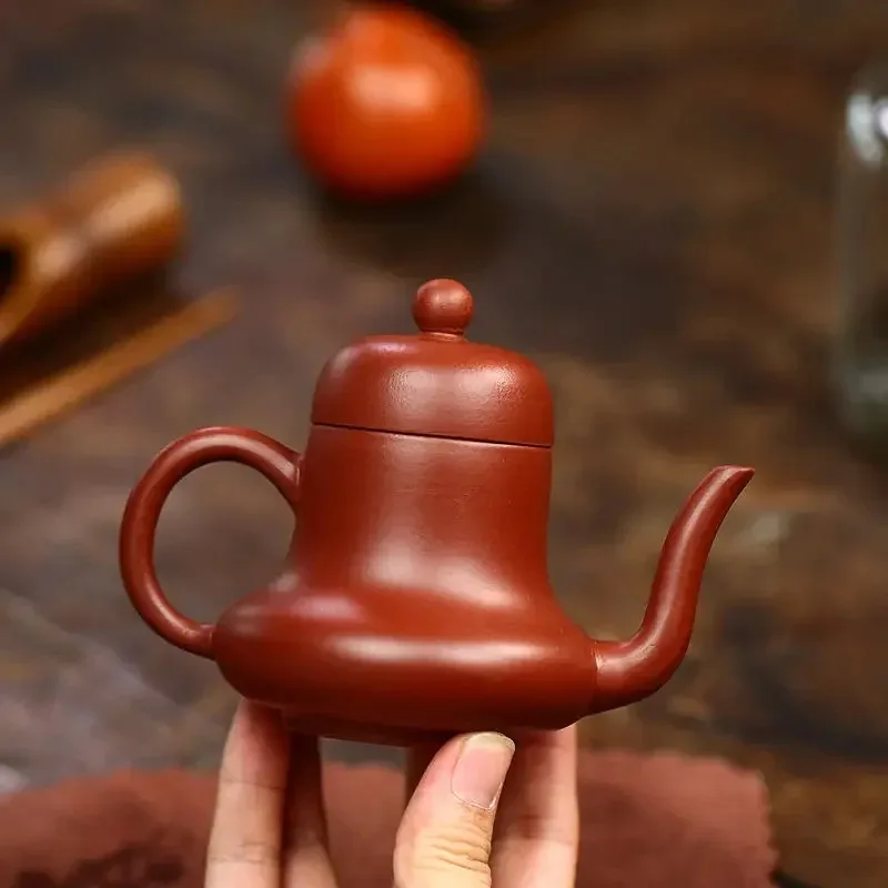 Dahongpao Фиолетовый глиняный горшок Чайный сервиз Парчаная коробка Упаковка
Dahongpao Фиолетовый глиняный горшок Чайный сервиз Парчаная коробка Упаковка