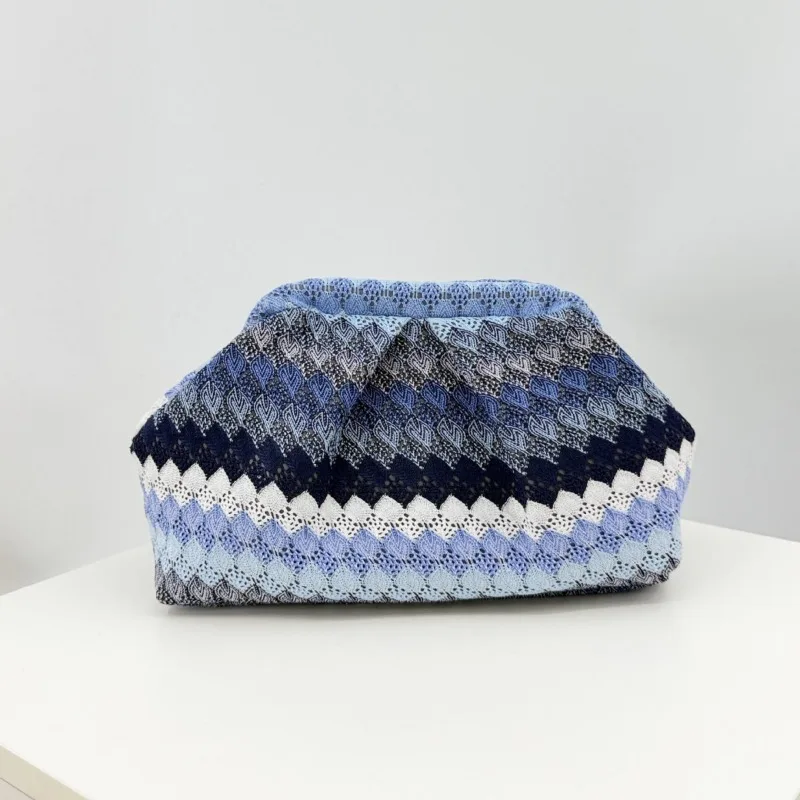 2026 Knitted Zigzag Pattern Clutch Bag Ethnic Style Bohemian Summer Pleated Cloud Clasp Bag Versatile Holiday Beach Evening Bag
2026 Knitted Zigzag Pattern Clutch Bag Ethnic Style Bohemian Summer Pleated Cloud Clasp Bag Versatile Holiday Beach Evening Bag