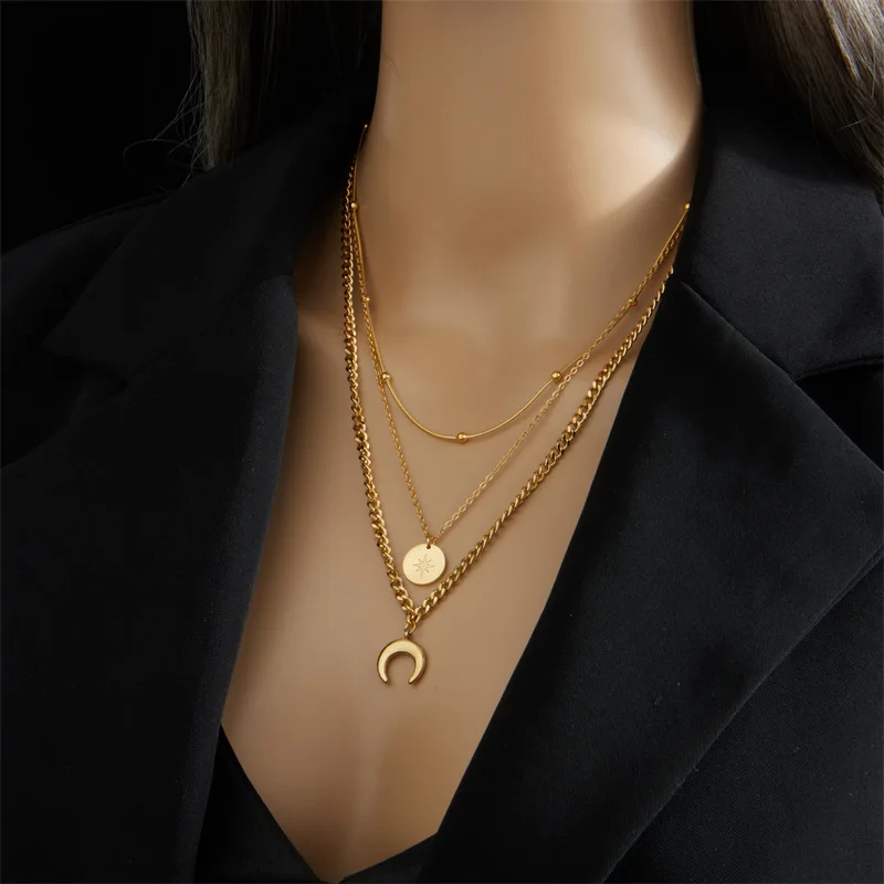 Gold Double-layer Stacked Wearing Hollow Round Zinc Alloy Necklace Women's Light Luxury Temperament Collarbone Chain
Gold Double-layer Stacked Wearing Hollow Round Zinc Alloy Necklace Women's Light Luxury Temperament Collarbone Chain