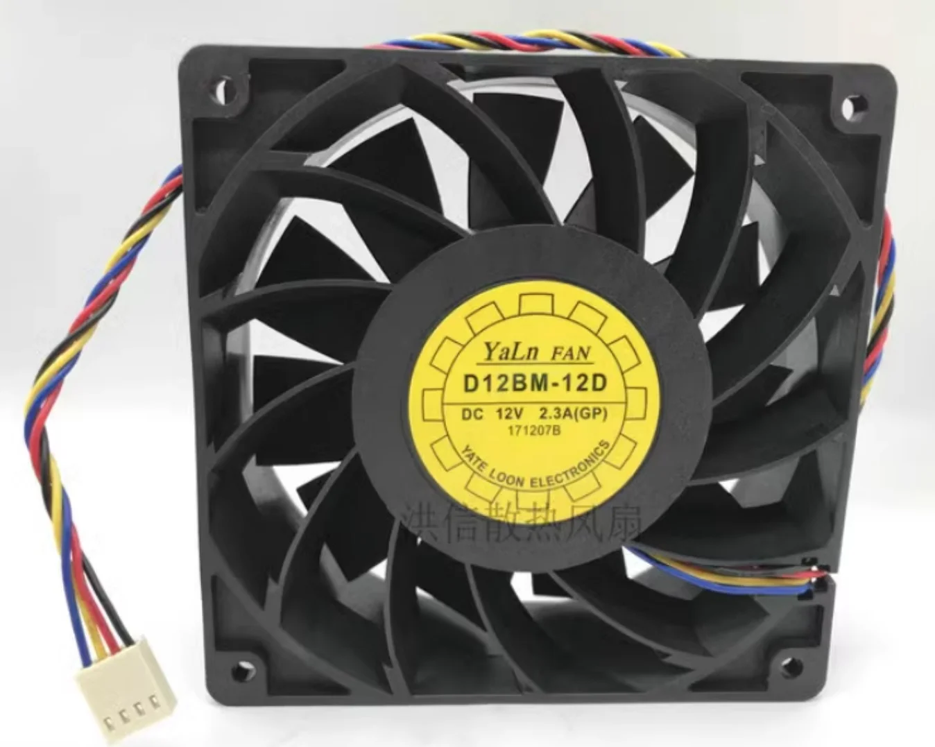 D12BM-12D DC12V 2.3A 12038 12CM 4-проводной охлаждающий вентилятор Antminer S7 T9+
D12BM-12D DC12V 2.3A 12038 12CM 4-проводной охлаждающий вентилятор Antminer S7 T9+