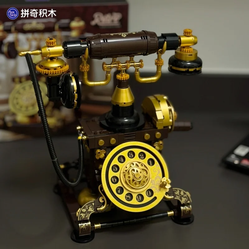 Pantasy Retro Telephone Building Blocks Vintage Educational Assembly Model Toy Classic Creative Desktop Ornament Gift
Pantasy Retro Telephone Building Blocks Vintage Educational Assembly Model Toy Classic Creative Desktop Ornament Gift