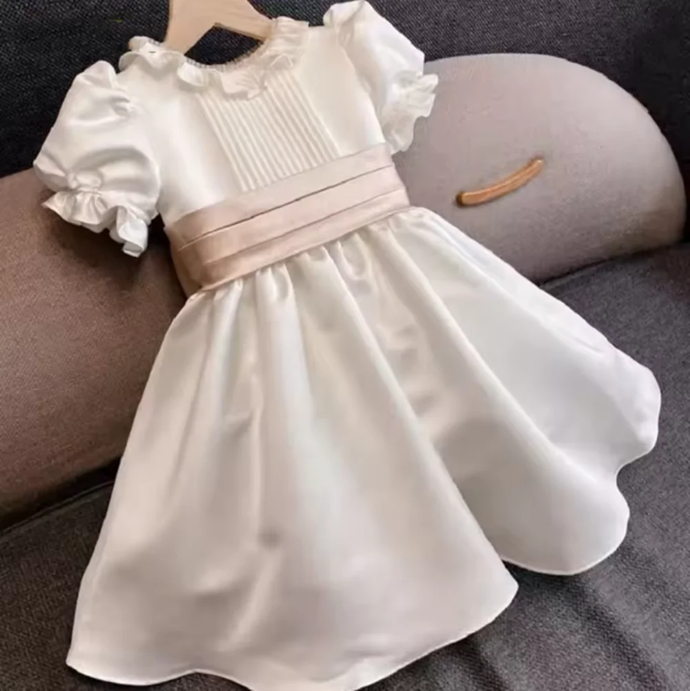 Baby Girls Birthday Dress Retro Elegant Kids Princess Dresses Ruffler Sleeve Pleated Wedding Party Prom Gown for Children
Baby Girls Birthday Dress Retro Elegant Kids Princess Dresses Ruffler Sleeve Pleated Wedding Party Prom Gown for Children