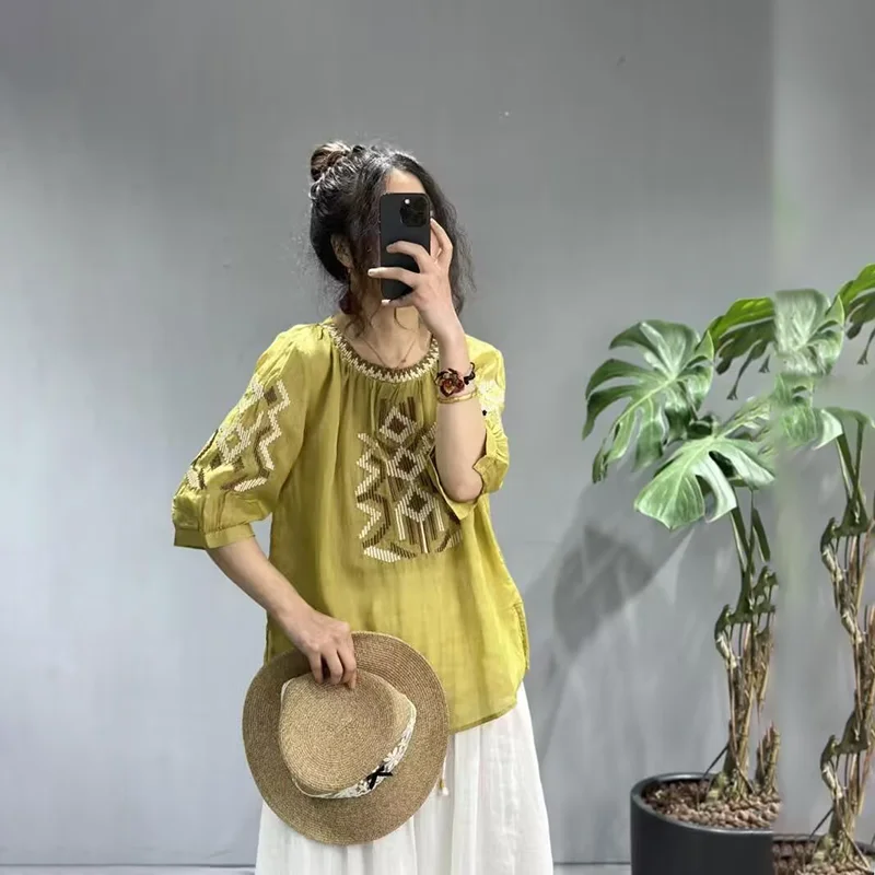 Осень 2021, новая женская блузка в китайском стиле из хлопка и льна с вышивкой, женская удобная рубашка с круглым вырезом, восточная блузка ханьфу
Осень 2021, новая женская блузка в китайском стиле из хлопка и льна с вышивкой, женская удобная рубашка с круглым вырезом, восточная блузка ханьфу