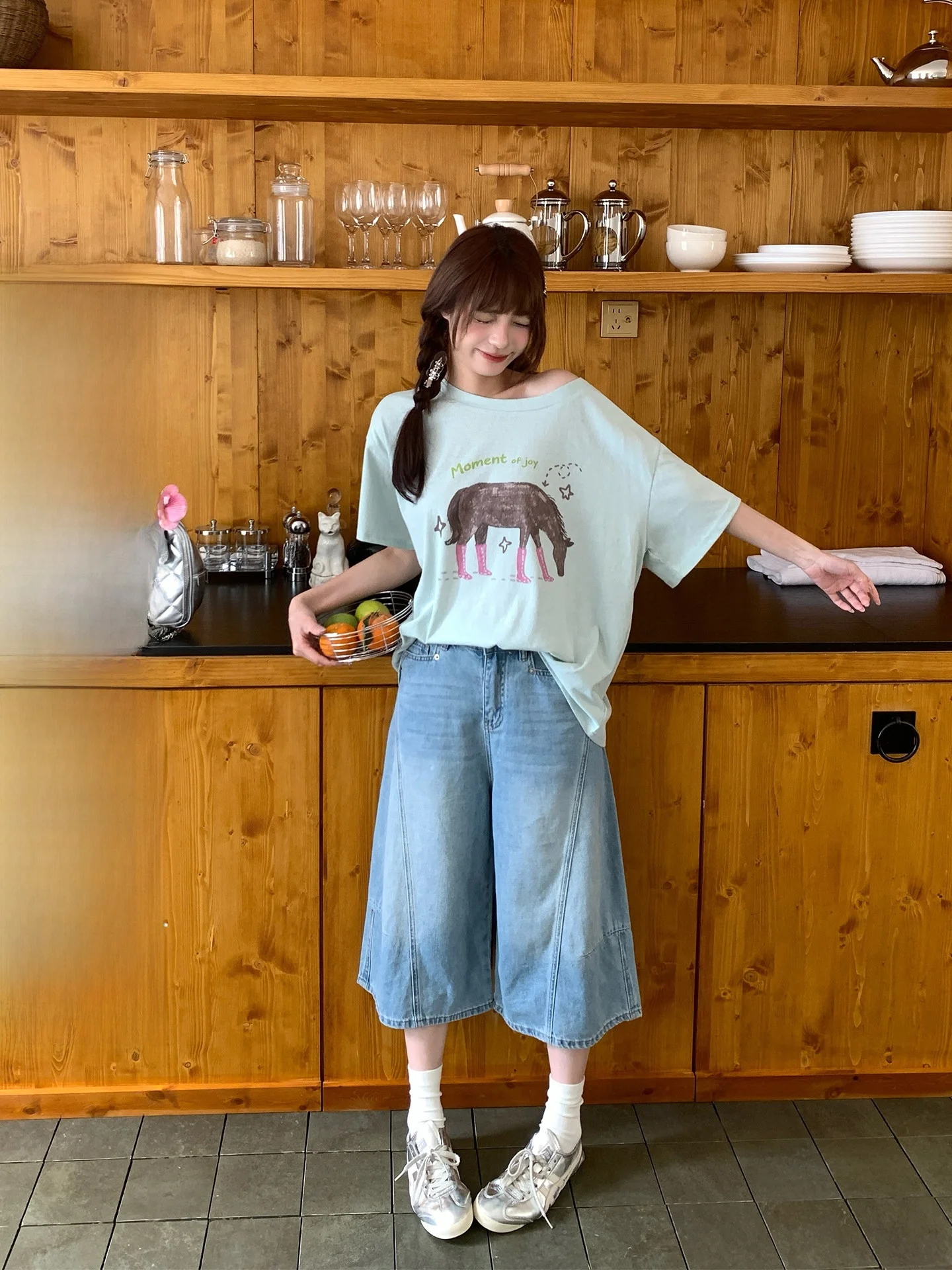 Summer High Waist Loose Wide Leg Jeans Women's Light Blue Denim Seven Eighteen Pants Comfortable Fit Casual Trousers
Summer High Waist Loose Wide Leg Jeans Women's Light Blue Denim Seven Eighteen Pants Comfortable Fit Casual Trousers