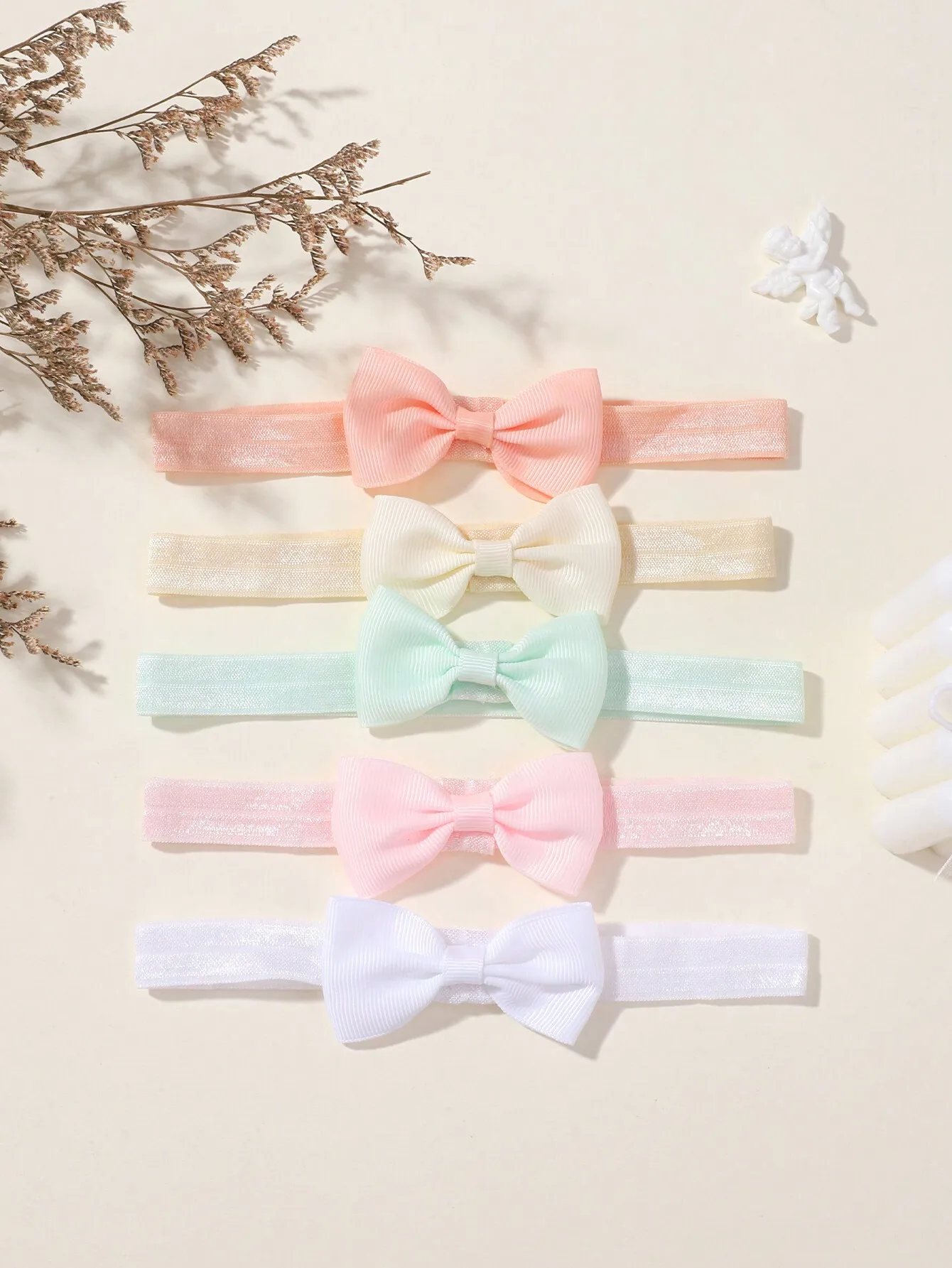 5pcs Solid Color Elastic Hair Ties With Bow For Kids, Macaron Color Set Love Valentine
5pcs Solid Color Elastic Hair Ties With Bow For Kids, Macaron Color Set Love Valentine