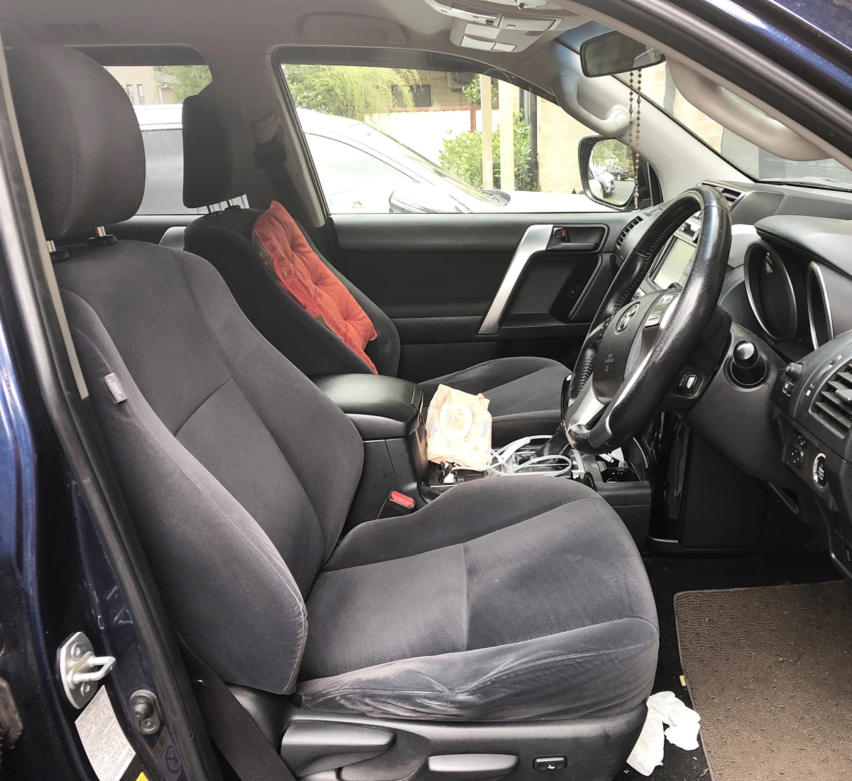 Подушки на сиденья на заказ для Toyota PRADO 2010-2020, комплект чехлов на сиденья из воловьей кожи и ПВХ, защита для 5 и 7 сидений с правым рулем
Подушки на сиденья на заказ для Toyota PRADO 2010-2020, комплект чехлов на сиденья из воловьей кожи и ПВХ, защита для 5 и 7 сидений с правым рулем