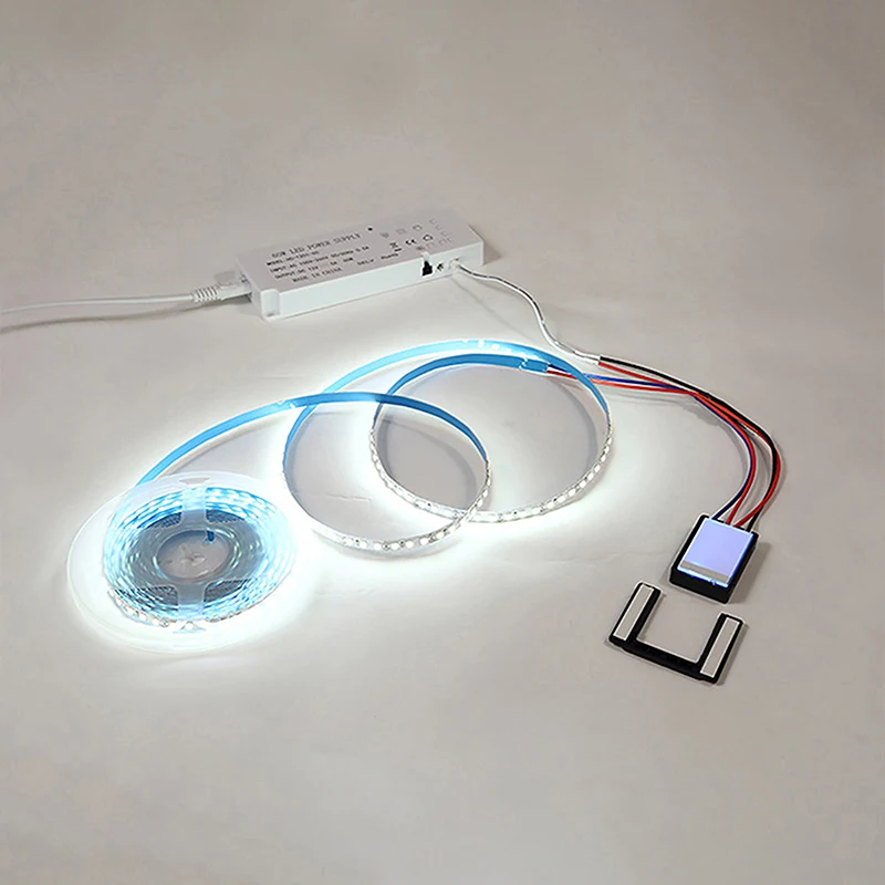 Диммер для зеркала в ванной комнате со встроенным сенсорным управлением и светодиодной лентой
Диммер для зеркала в ванной комнате со встроенным сенсорным управлением и светодиодной лентой